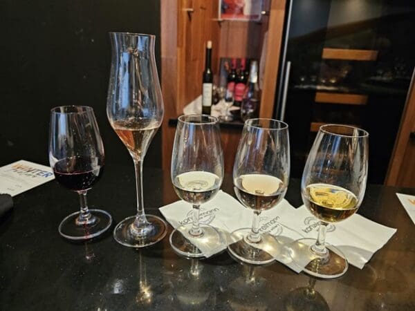 Friends Day Out - Niagara on the Lake - Image 3